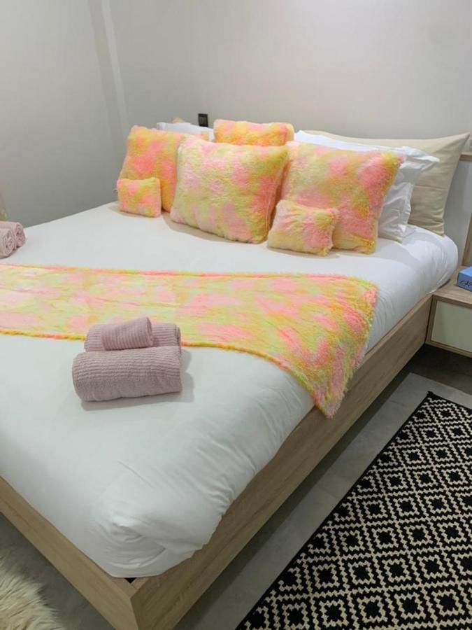 Luxury Suites Chester One Dakar Exterior foto